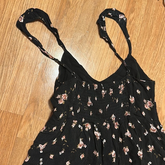 Floral ruffle romper - Picture 6 of 7